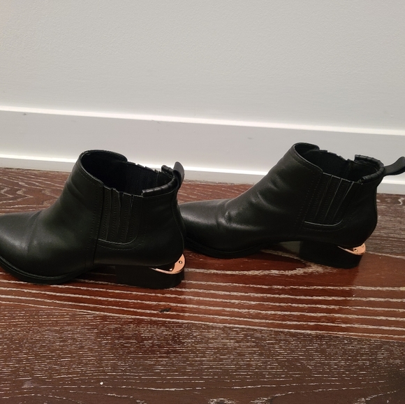 COPY - Alexander Wang Kori Rose Gold Size 38.5 - Picture 2 of 7